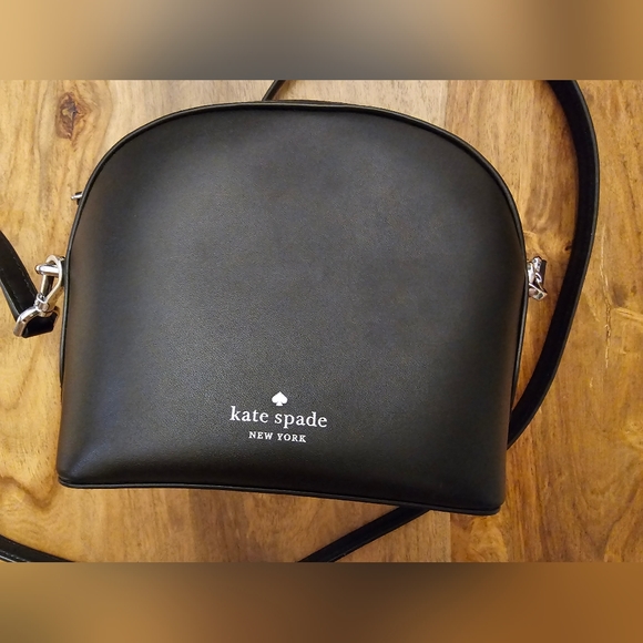 Kate Spade penguin purse ❤️ - Picture 4 of 4